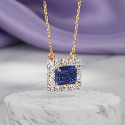 Duchess Pendant